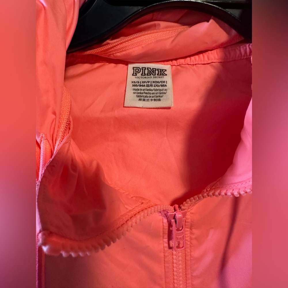 Victoria's Secret Pink Anorak / Windbreaker PINK & WHITE NWOT Sz.S MSRP: $98.00 - Picture 6 of 12